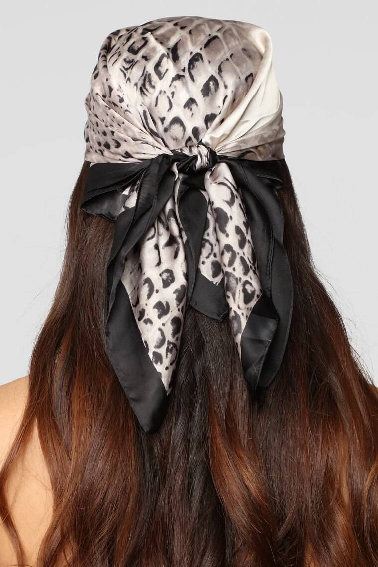 Square Shaped Women's Scarves Square Shaped Women's Scarves