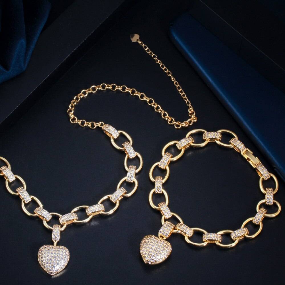 Women's Golden Heart Bracelet and Necklace Set Women's Golden Heart Bracelet and Necklace Set