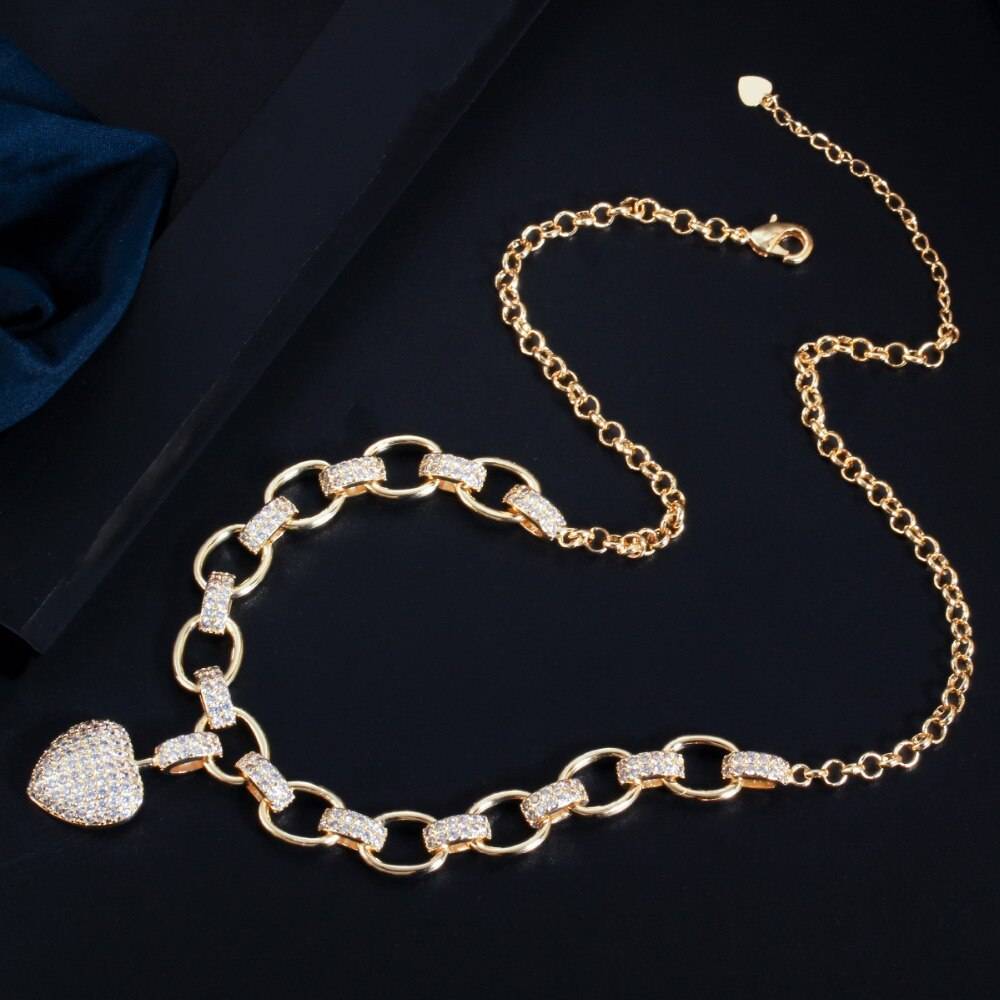 Women's Golden Heart Bracelet and Necklace Set Women's Golden Heart Bracelet and Necklace Set
