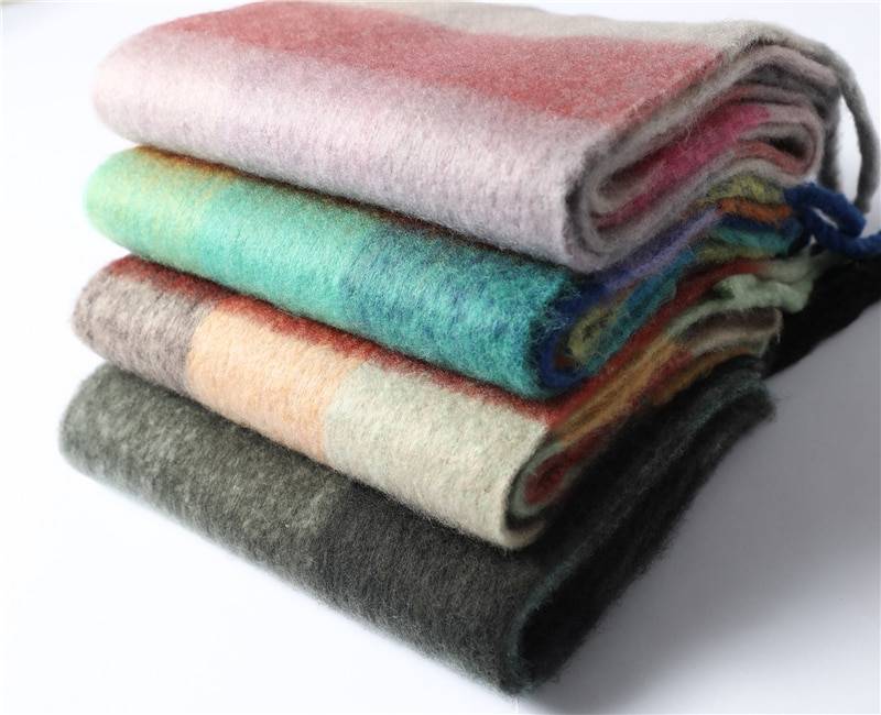 Women's Plaid Winter Scarf Women's Plaid Winter Scarf